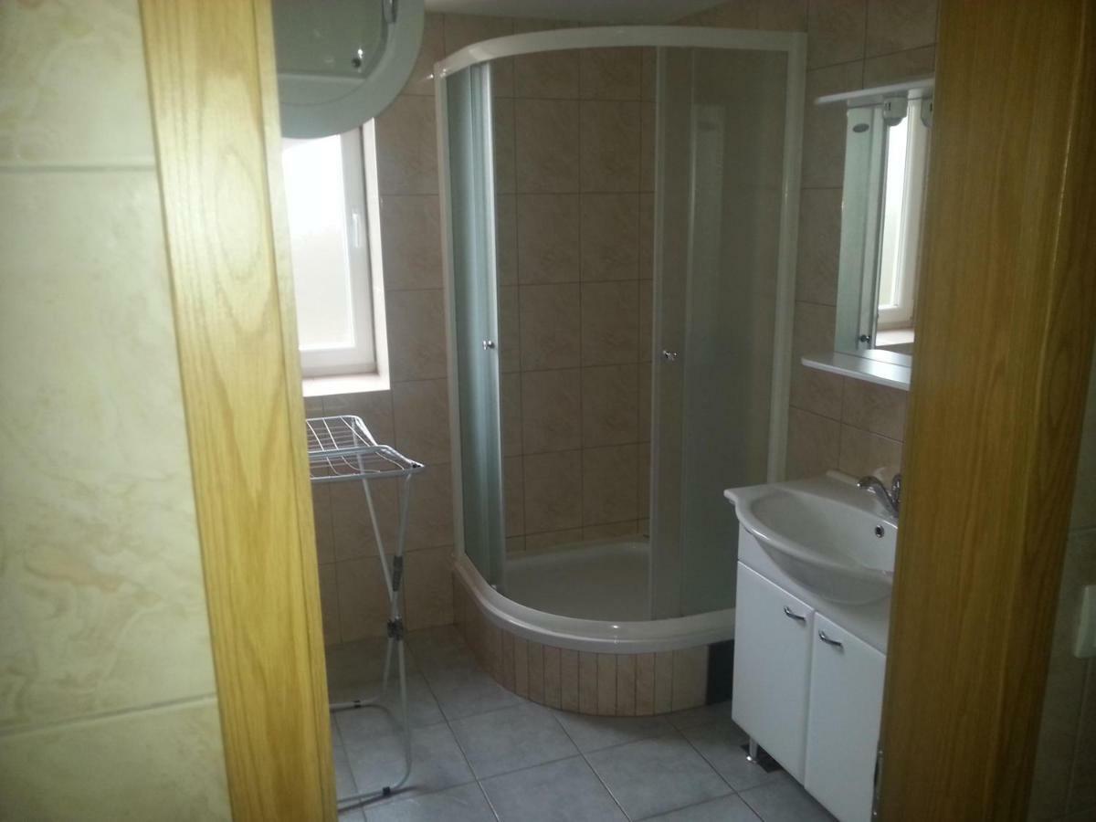 Sostanj Velenje Ravne Sobe Rooms Vrtacnik D O O Экстерьер фото